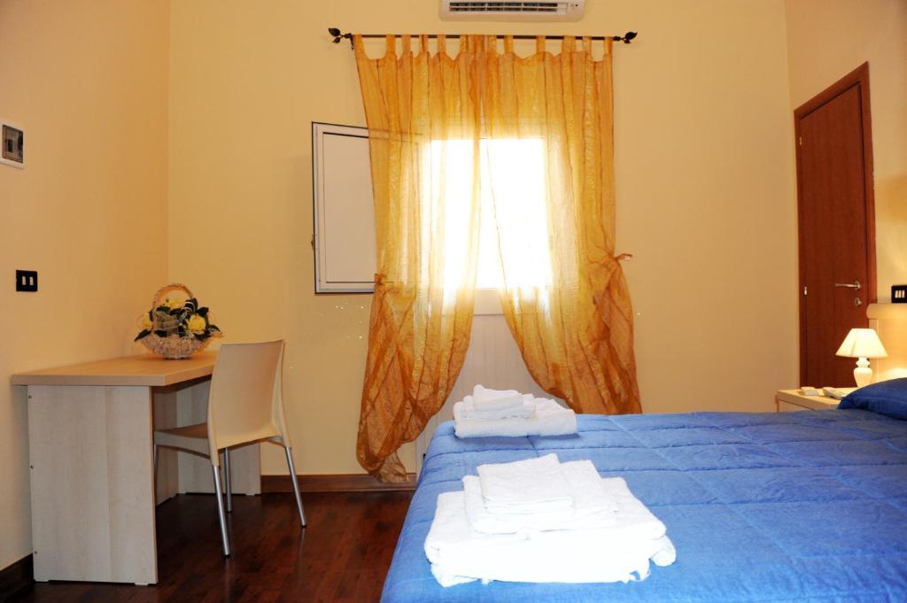 Bed and Breakfast L'Antica Dimora San Pietro Vernotico Habitación foto